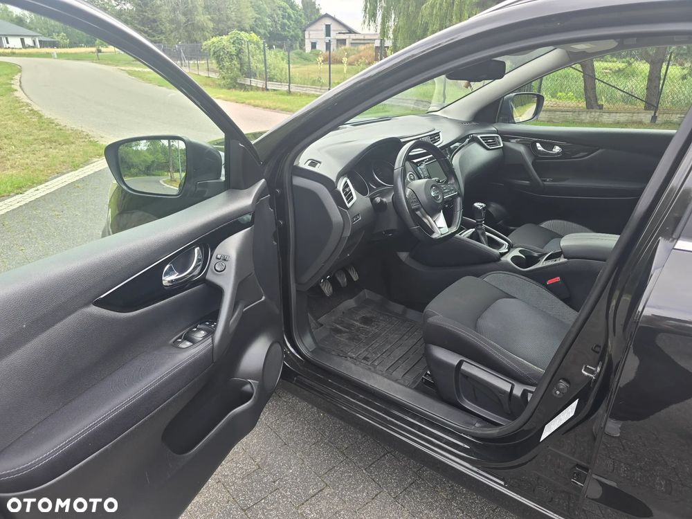 Nissan Qashqai 1.3 DIG-T N-Connecta EU6d - 8