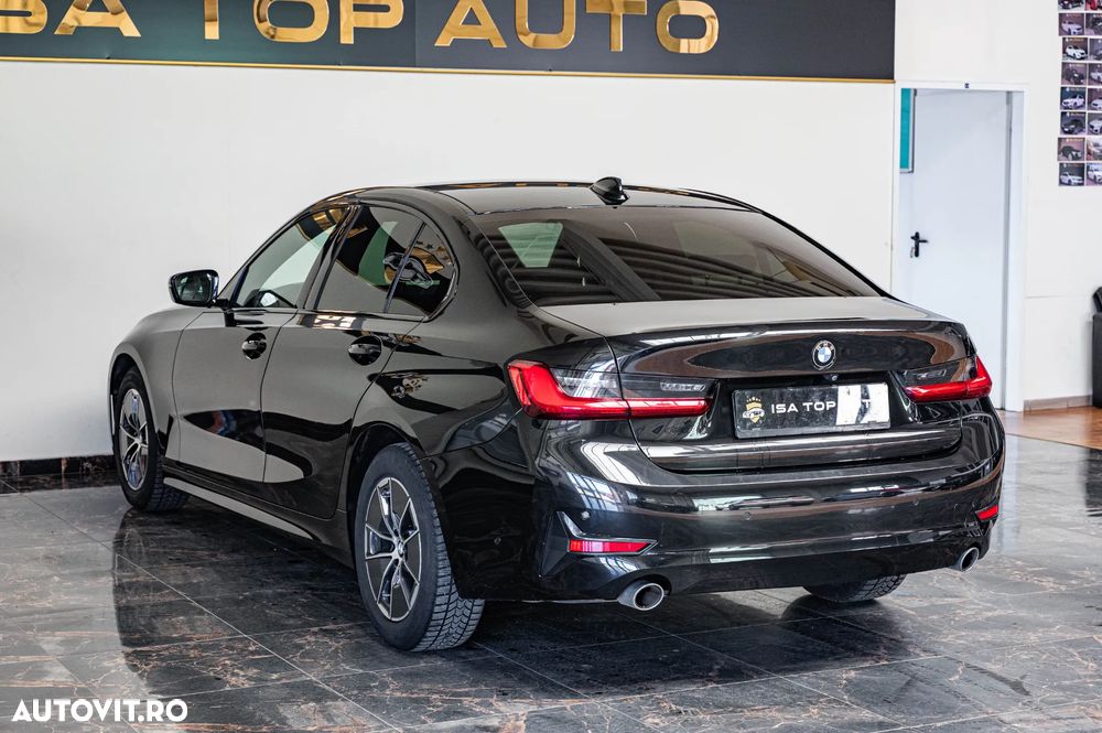 BMW Seria 3 318d Aut. - 31