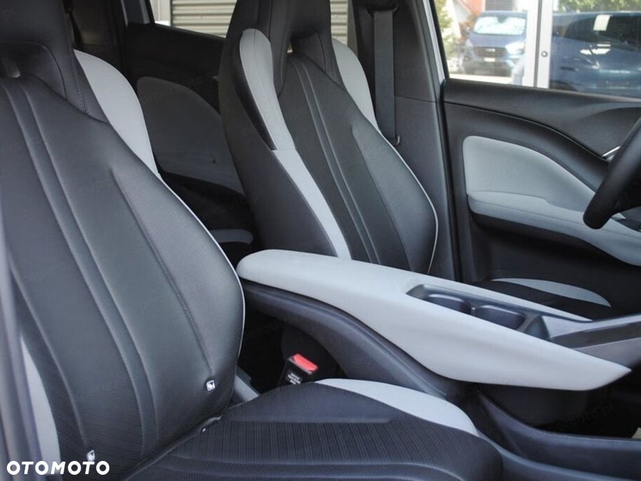 BYD Dolphin Surf - 11