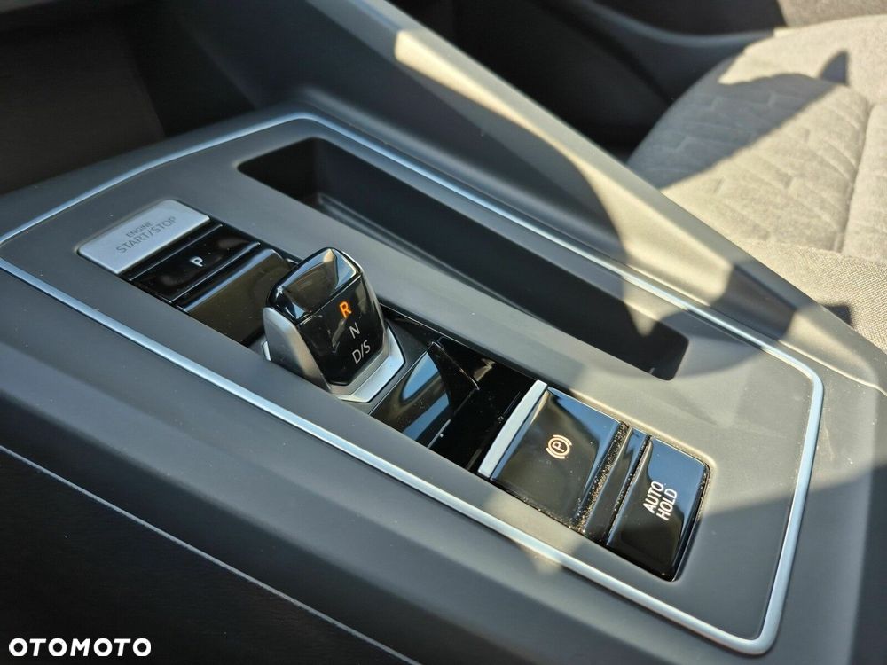 Volkswagen Golf Variant - 14