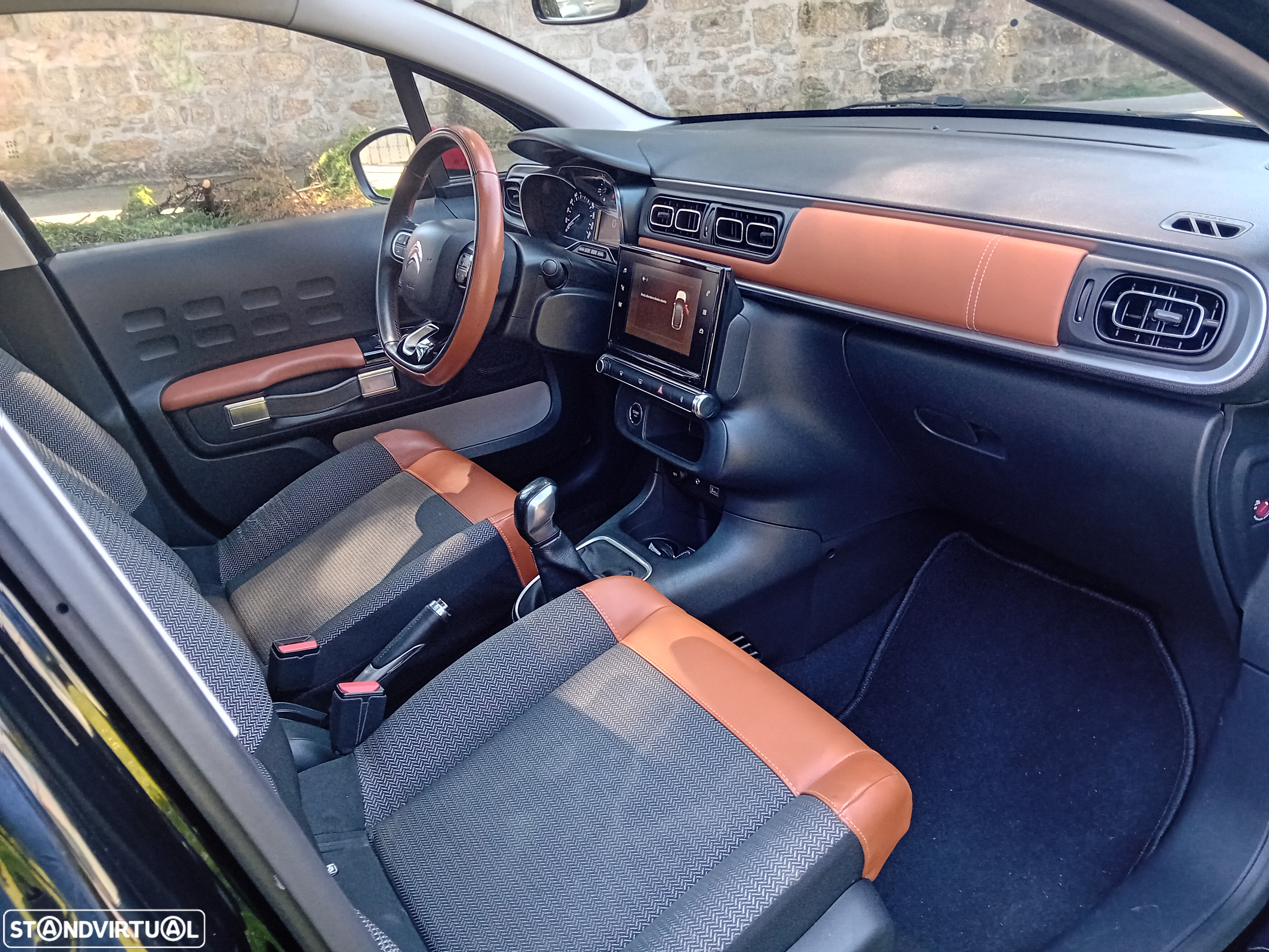 Citroën C3 1.2 PureTech Shine - 30