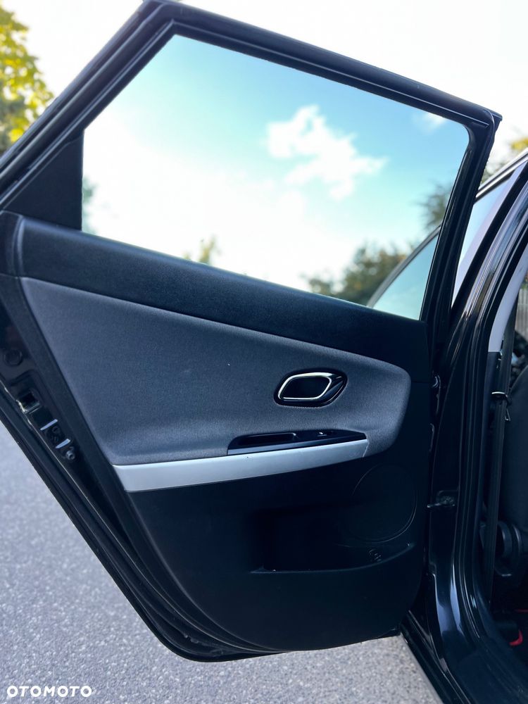 Kia Ceed 1.6 GDI Platinum Edition - 28