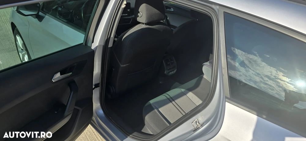 Seat Leon ST 2.0 TDI DSG7 Style - 25