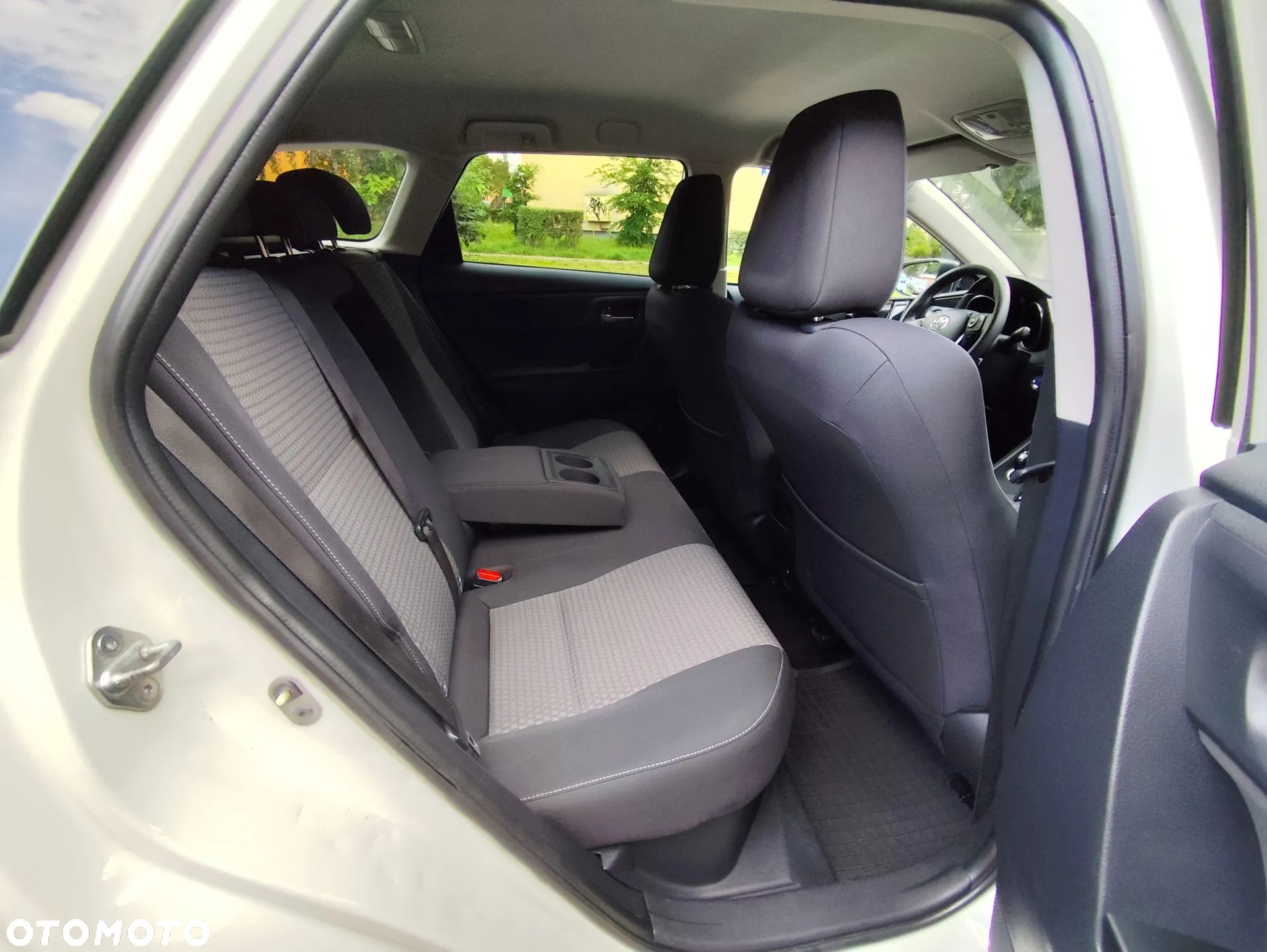 Toyota Auris 1.8 VVT-i Hybrid Automatik Touring Sports Life Plus - 13