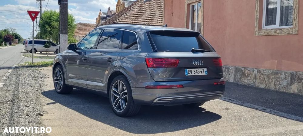 Audi Q7 - 4