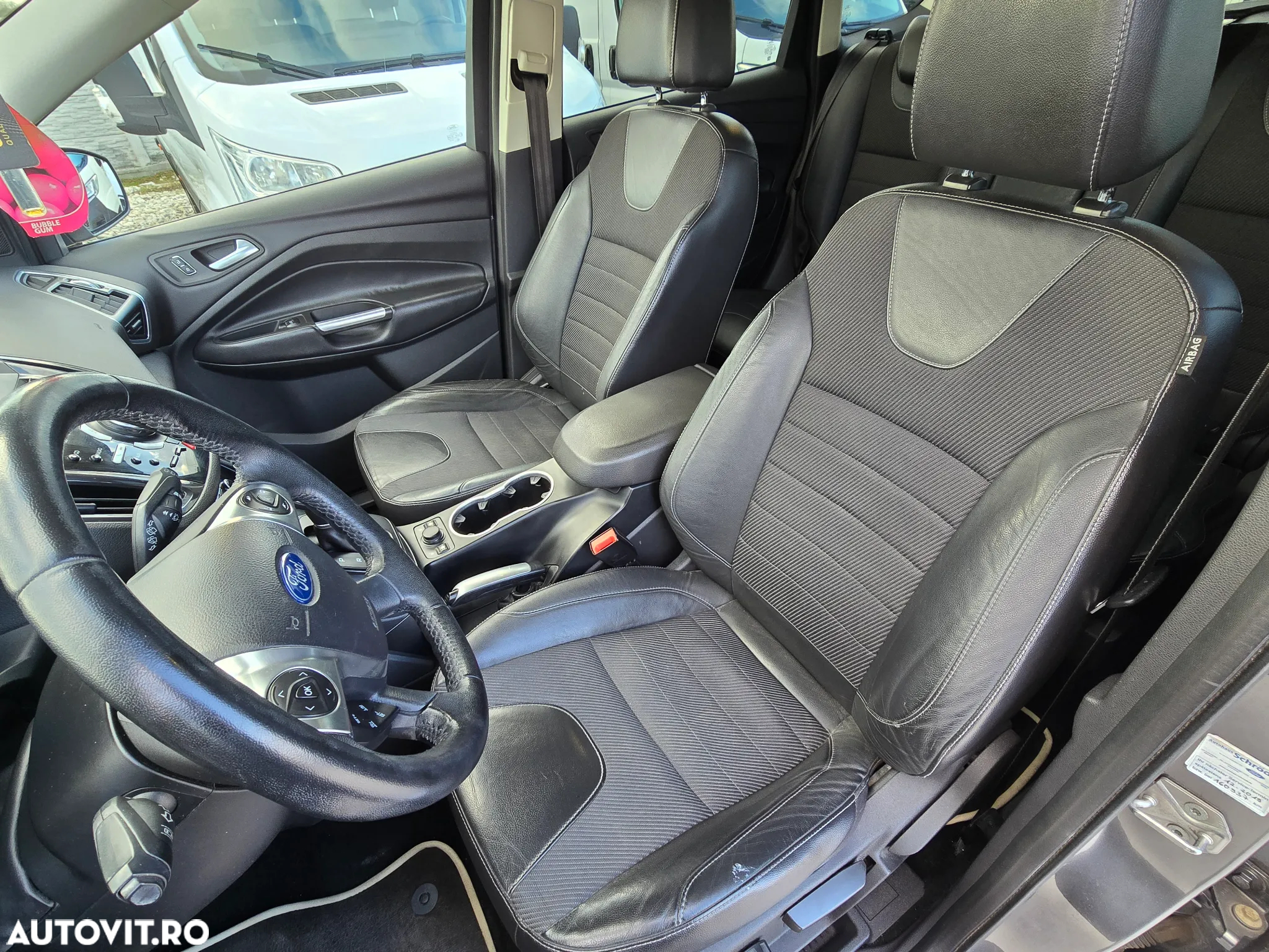 Ford Kuga 2.0 TDCi 4WD Powershift Titanium - 14