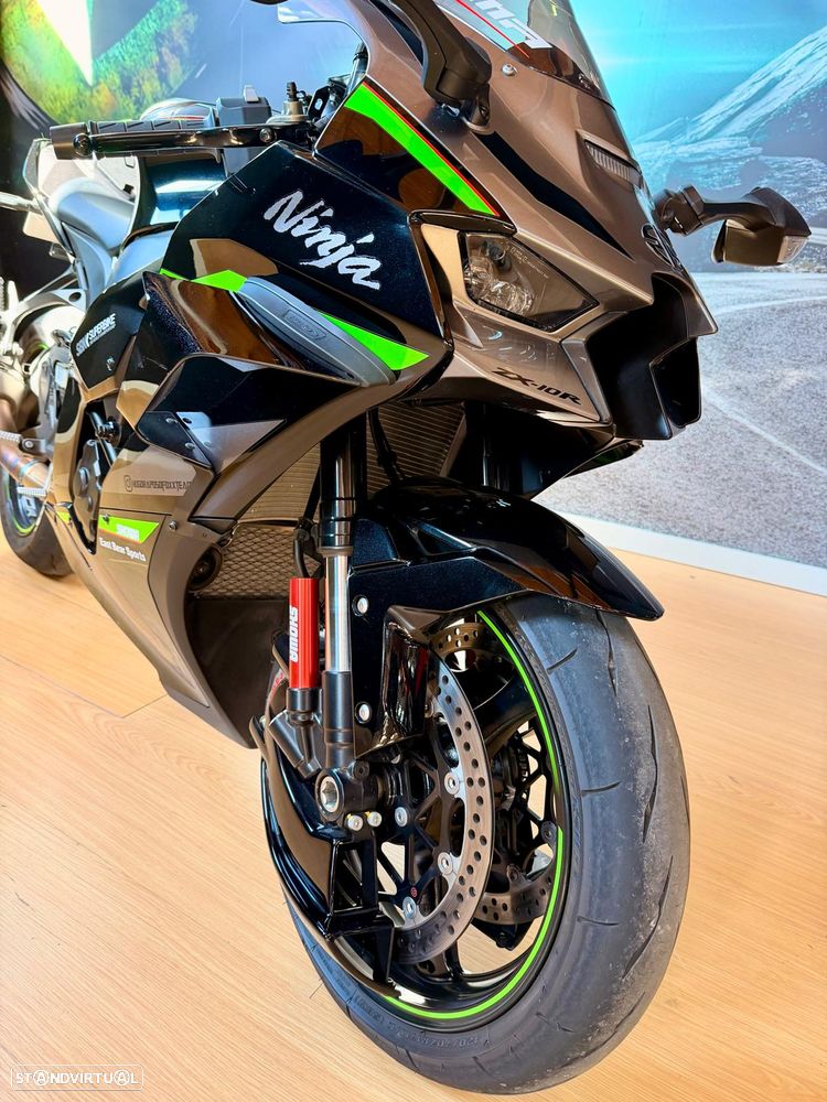 Kawasaki Ninja ZX10R - 8