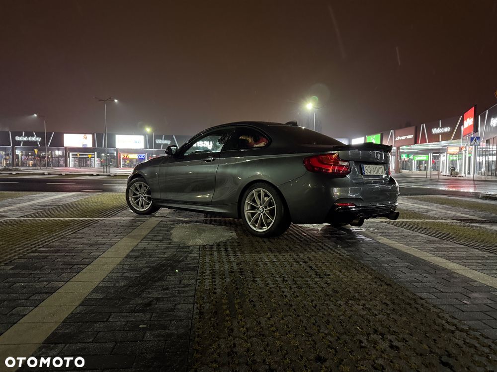 BMW Seria 2 218d - 17