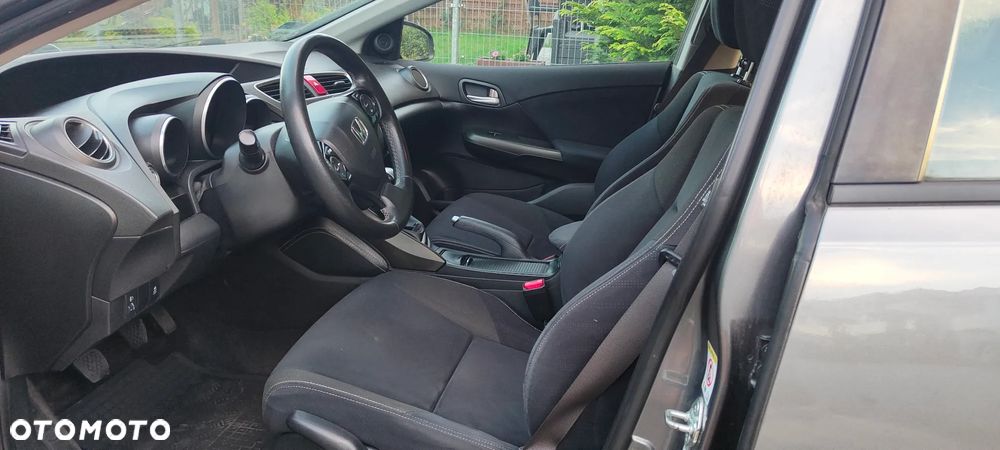 Honda Civic 1.8 Executive - 12