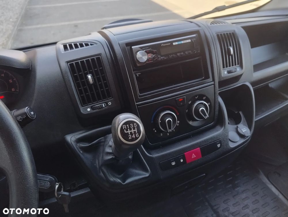 Peugeot BOXER PO LIFTINGU 2.2 HDI (130KM) 6-BIEGÓW (L2H2) STAN IDEALNY KLIMA TEMPOMAT NIE MA RDZY SERWIS KM ! ! ! - 15