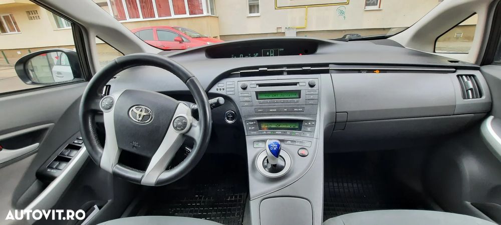 Toyota Prius - 7