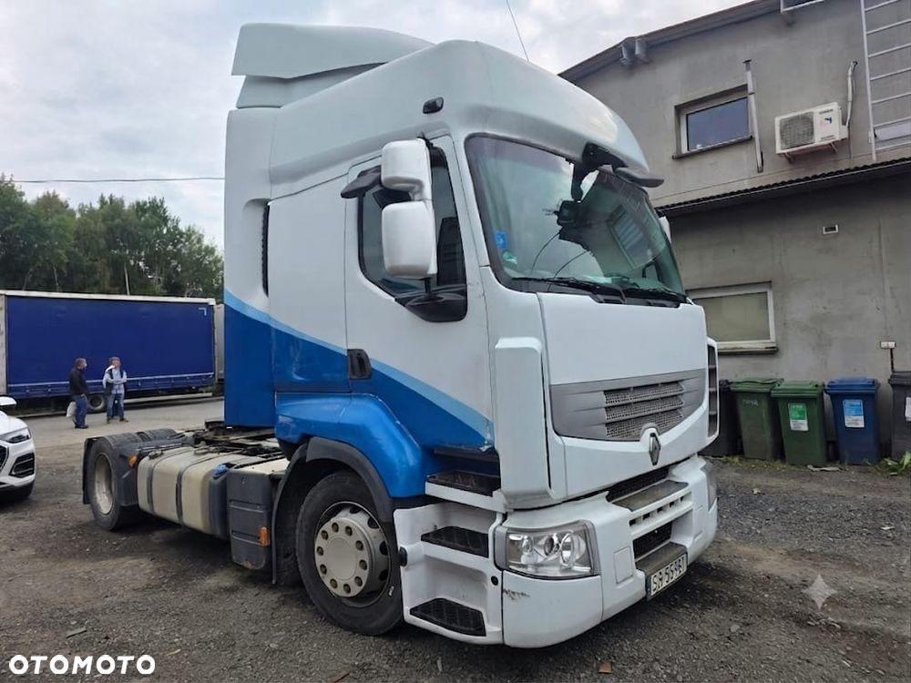 Renault Premium - 1