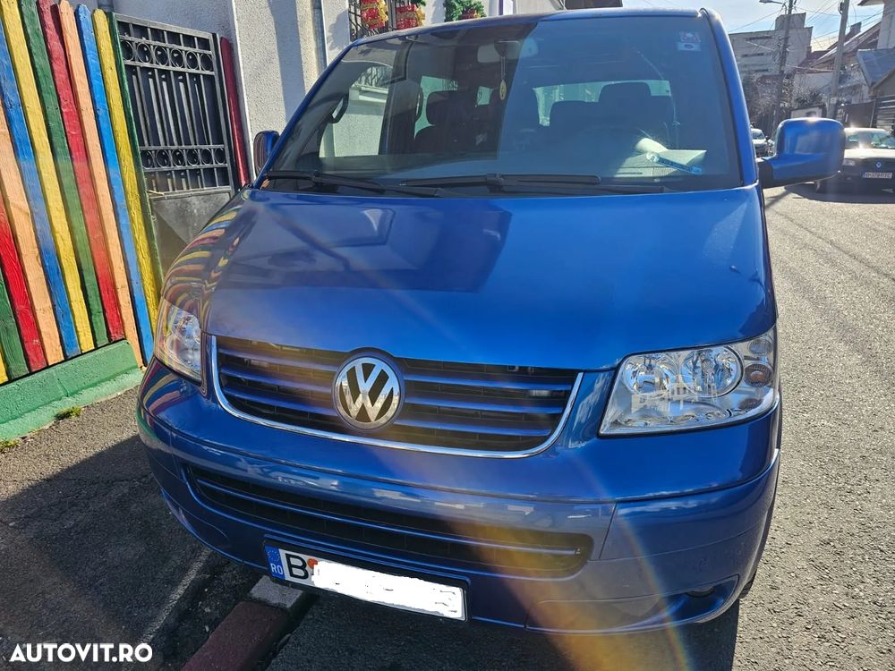 Volkswagen Caravelle - 1