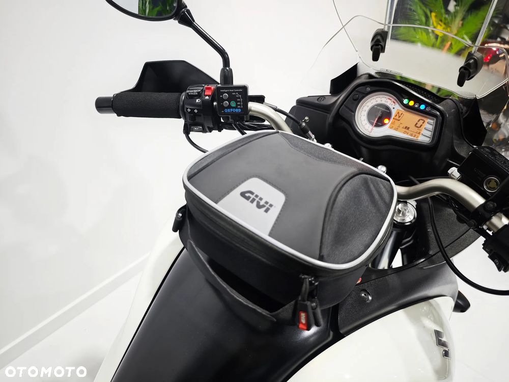 Suzuki V-STROM - 13