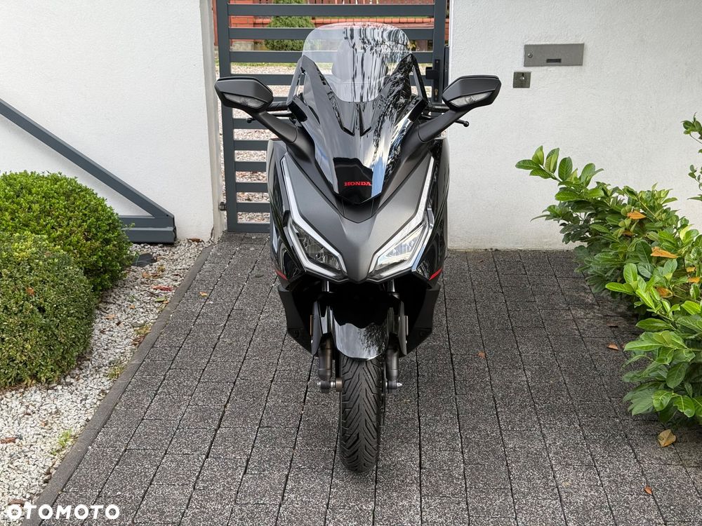 Honda NSS - 37