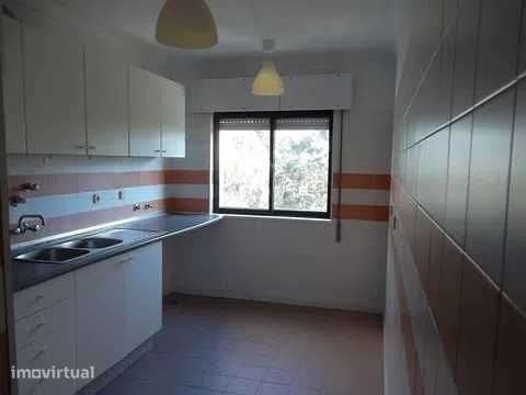T2 Algueirão - 900 € - permite Apoio  á renda PORTA 65 até 5 anos. - Grande imagem: 4/12