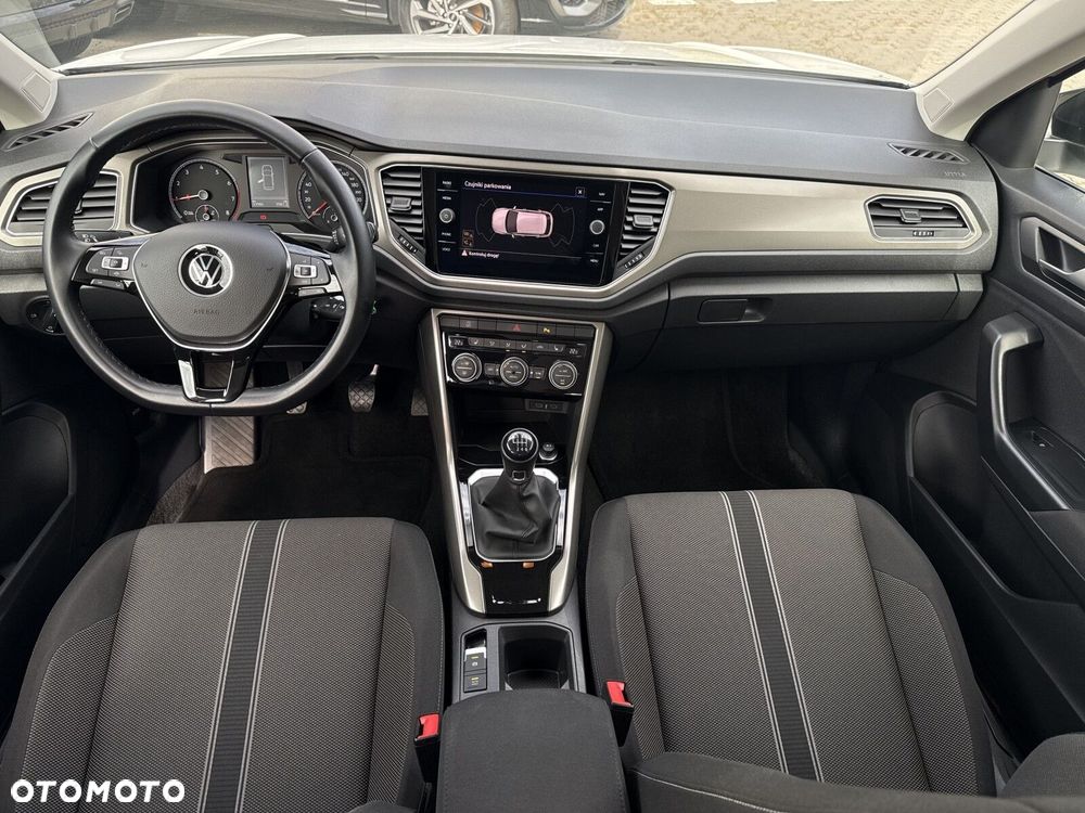 Volkswagen T-Roc - 15