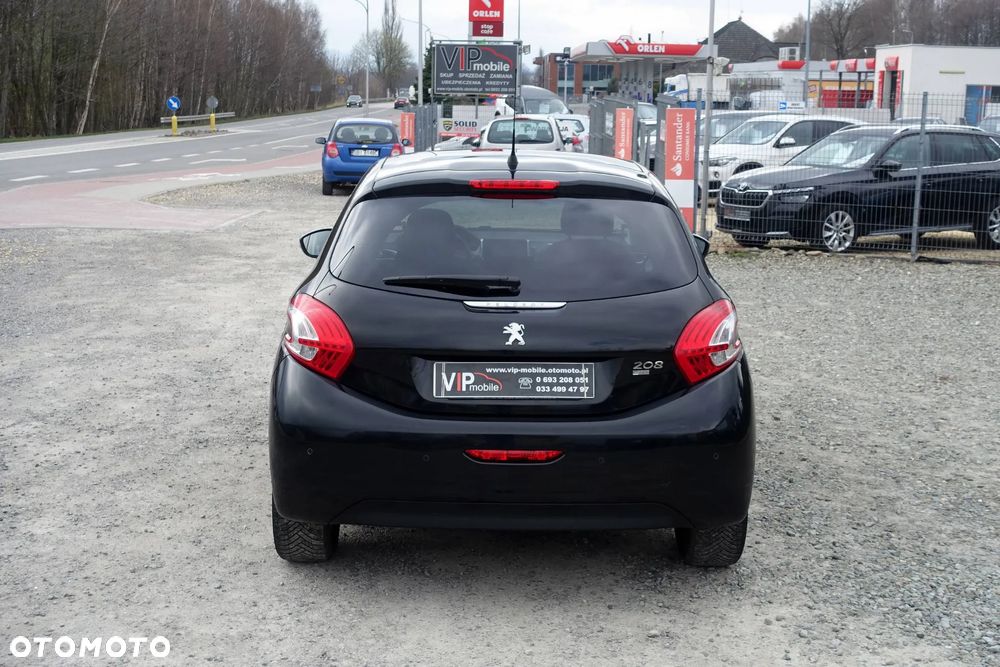 Peugeot 208 e-HDi 92 Stop&Start Style - 6