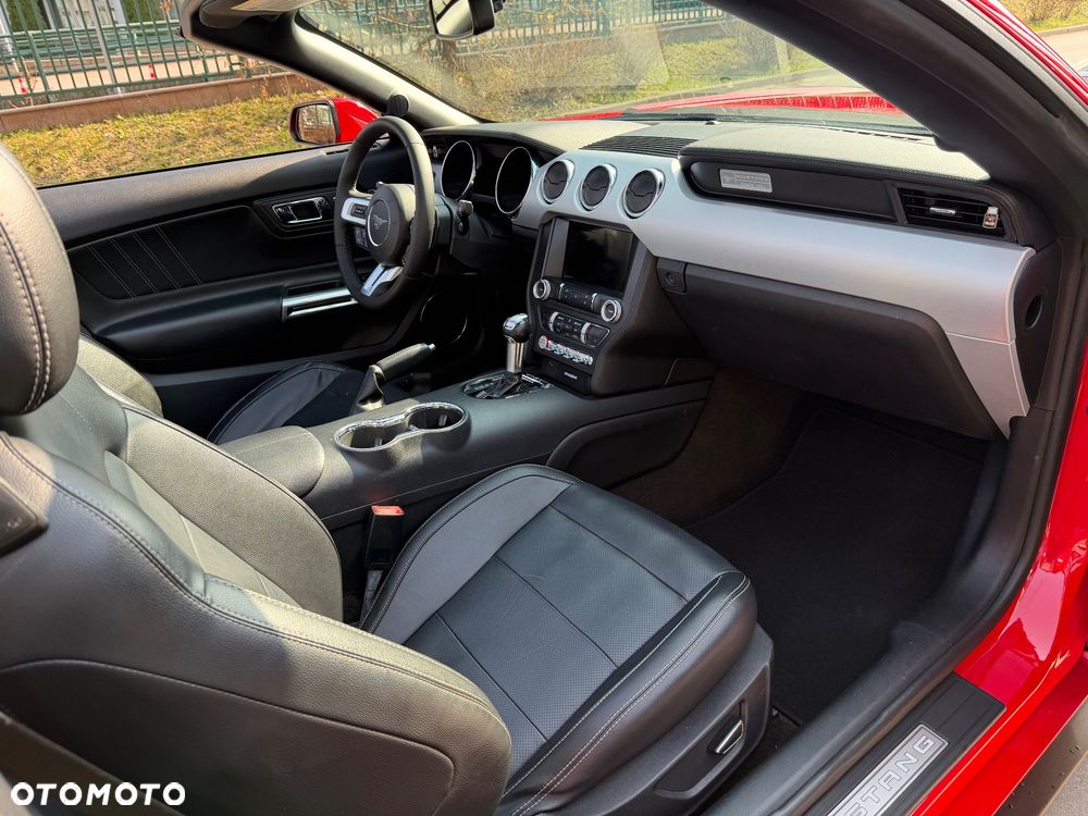 Ford Mustang - 13