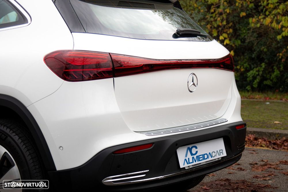 Mercedes-Benz EQA 300 4Matic Progressive - 14