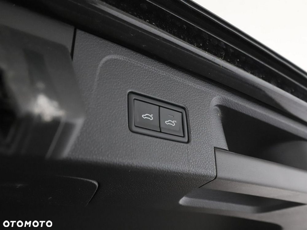 Volkswagen Passat - 38