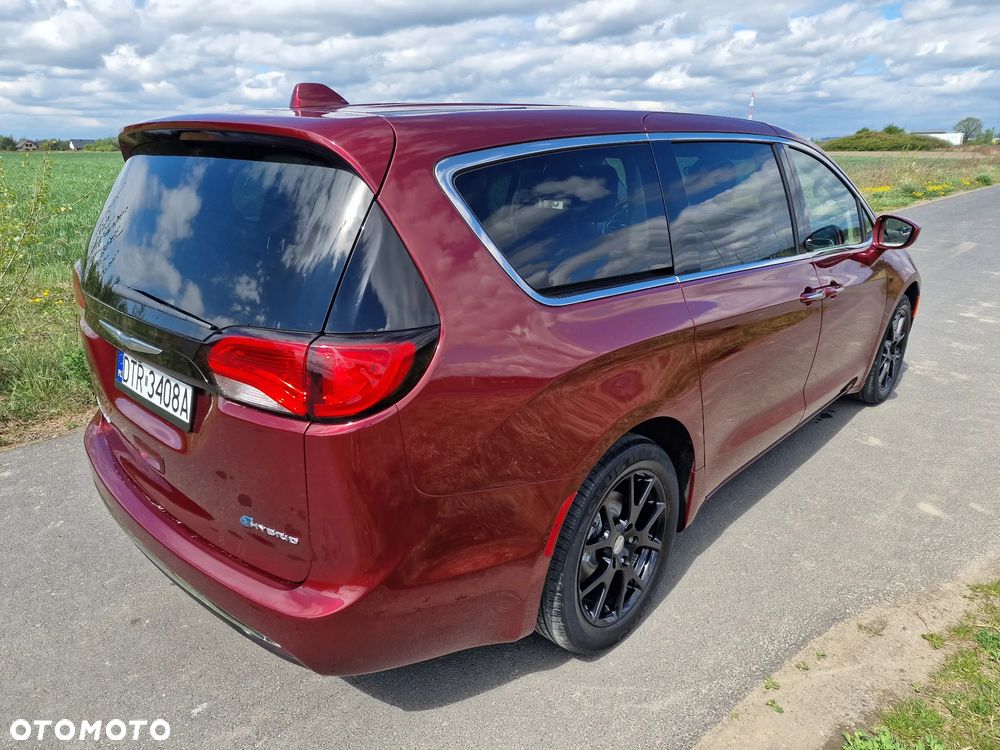 Chrysler Pacifica - 21