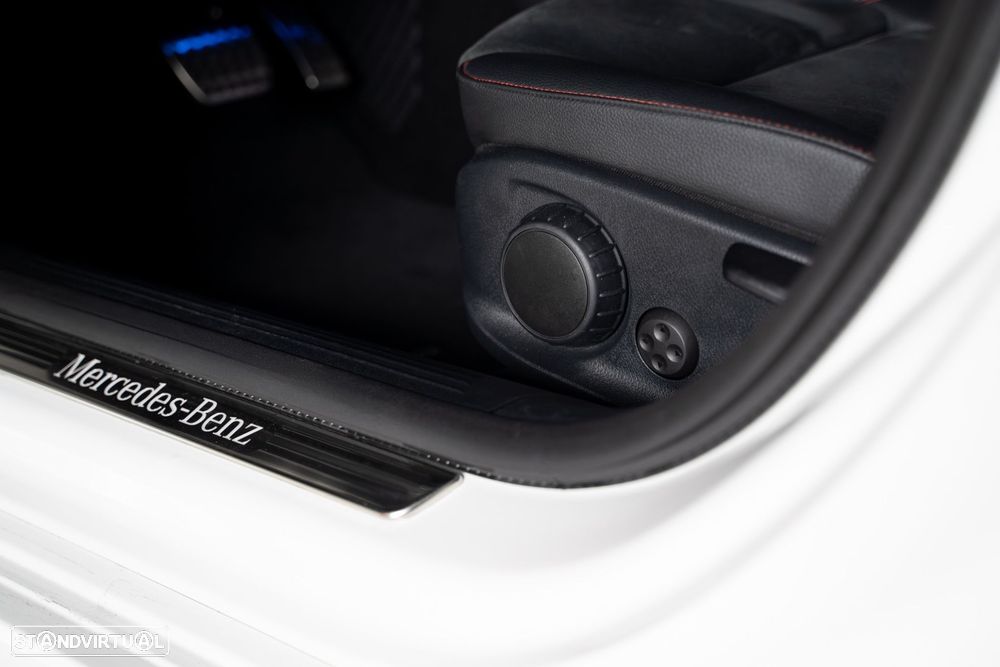 Mercedes-Benz CLA 220 d Shooting Brake 8G-DCT AMG Line - 15