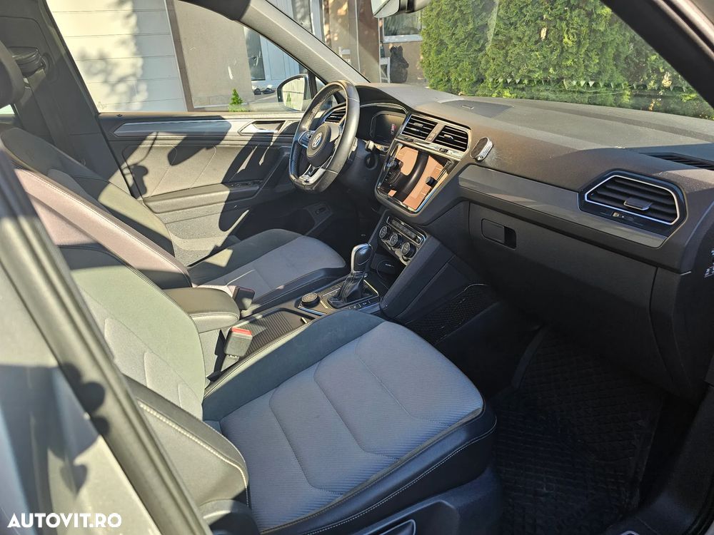 Volkswagen Tiguan - 26