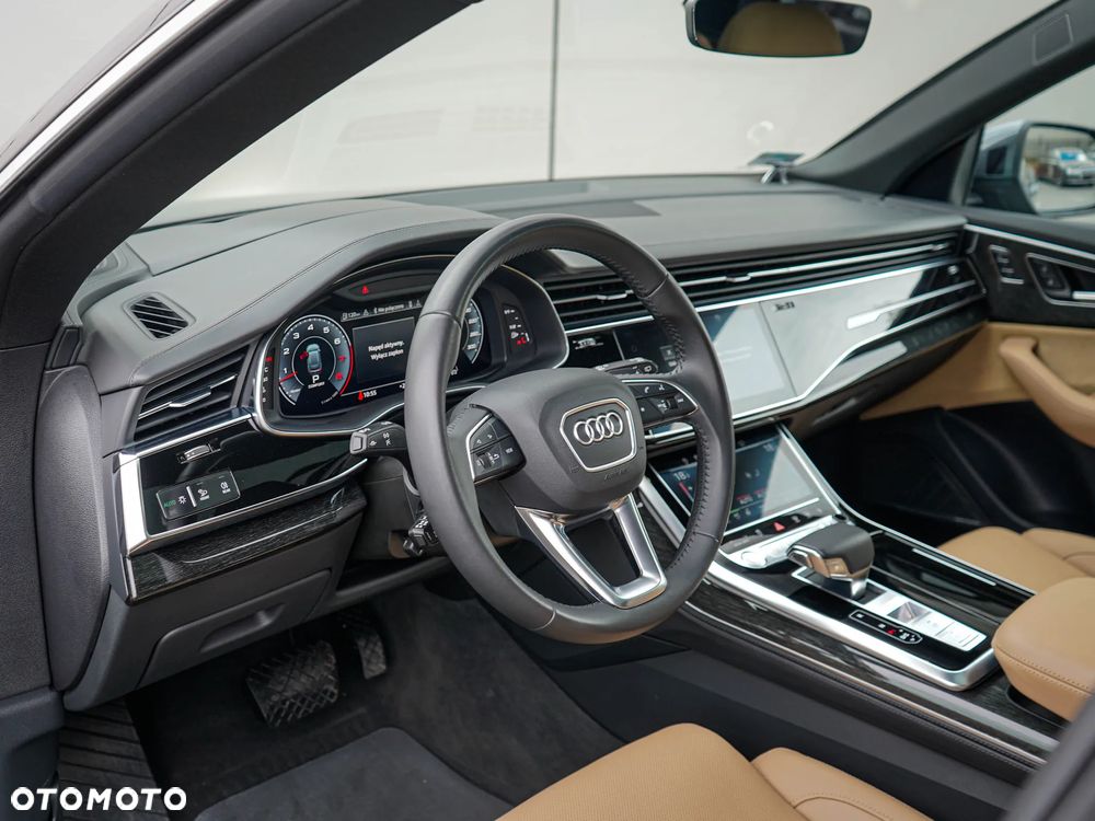 Audi Q8 - 15