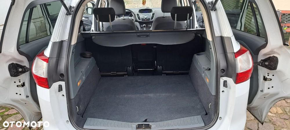 Ford Grand C-MAX 2.0 TDCi Titanium - 13