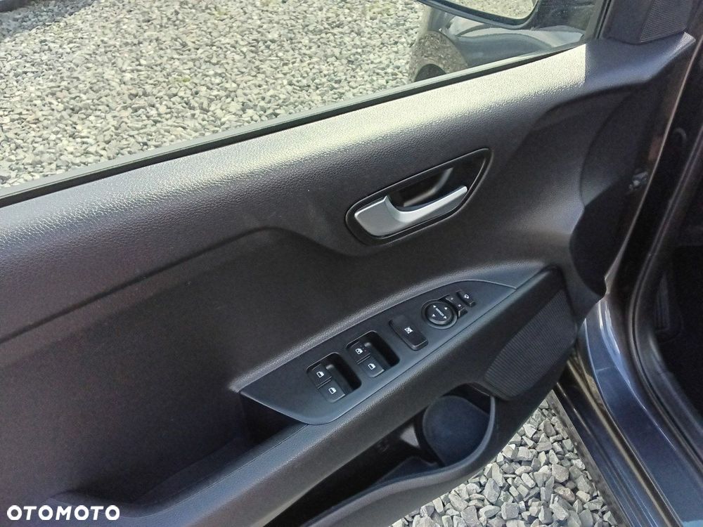 Kia Rio - 17