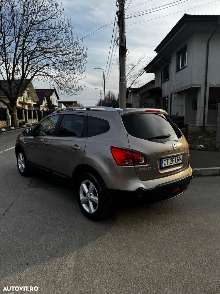 Nissan Qashqai+2 - 3