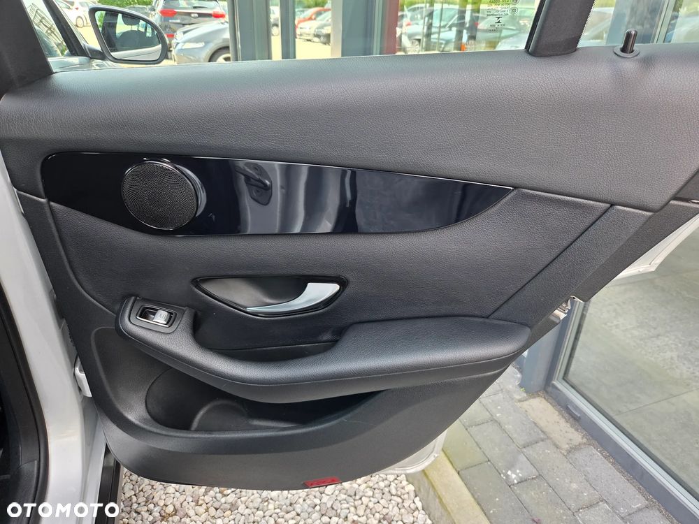 Mercedes-Benz GLC 250 4Matic 9G-TRONIC - 15