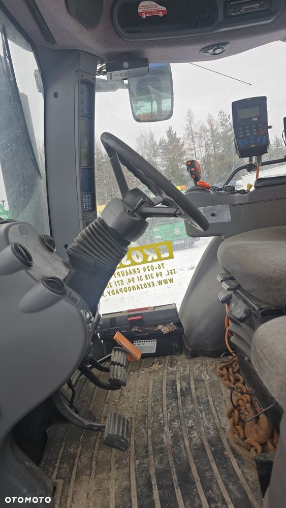 New Holland T8020 - 8