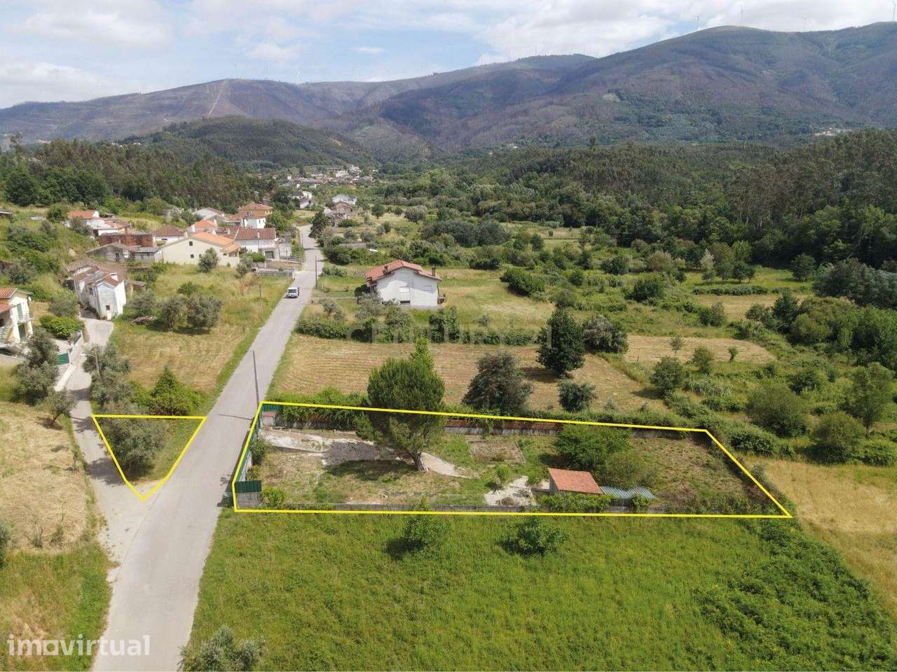 Terreno com Potencial de Construção - Grande imagem: 3/13