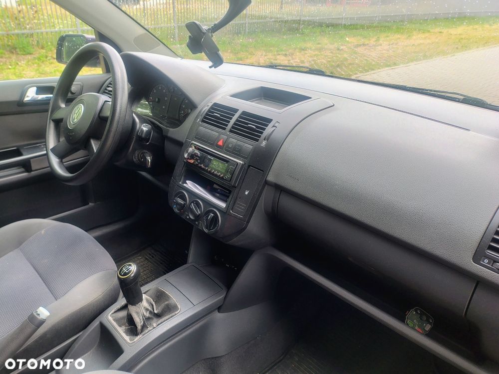 Volkswagen Polo - 5