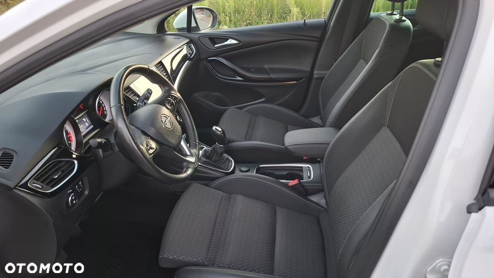 Opel Astra 1.4 Turbo Start/Stop Edition - 36