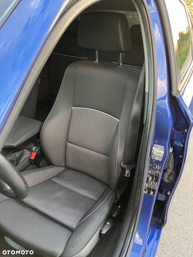BMW Seria 1 118d Sport Line - 25