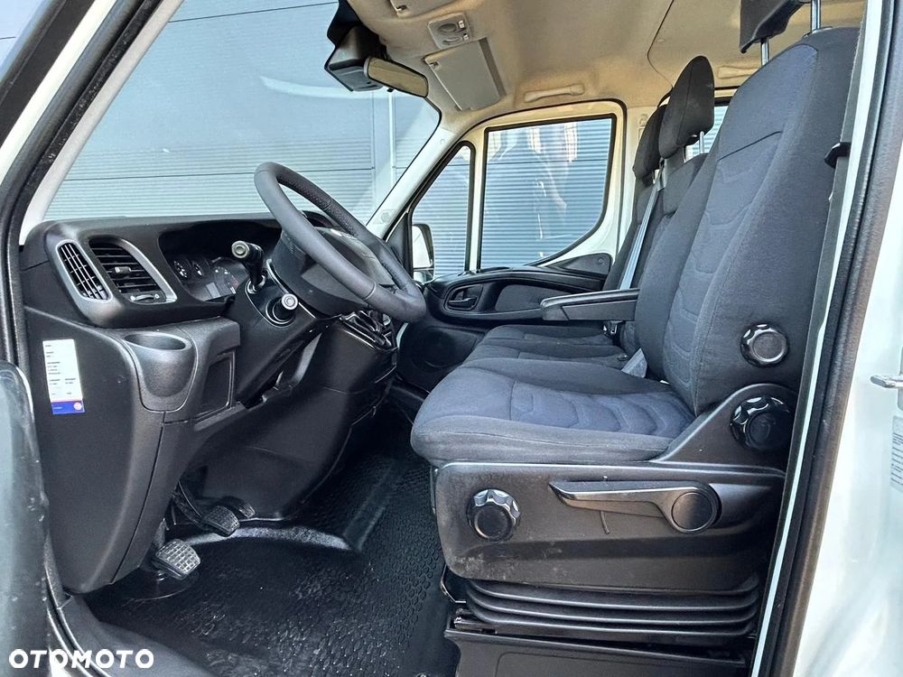Iveco Daily 40C18 35C18 3.0 HPI DOKA Skrzynia Brygadówka **Długa paka 410cm**KLIMA**BLIŹNIAKI**Sprowadzony** - 8