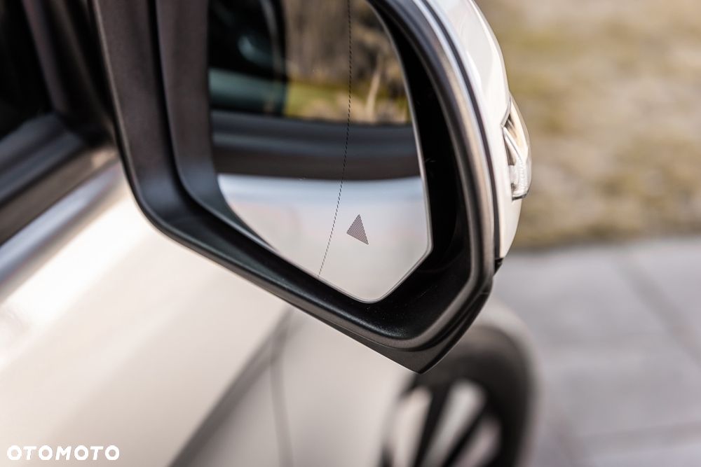 Mercedes-Benz Klasa V 300 d lang 4Matic 9G-TRONIC Exclusive Edition - 14