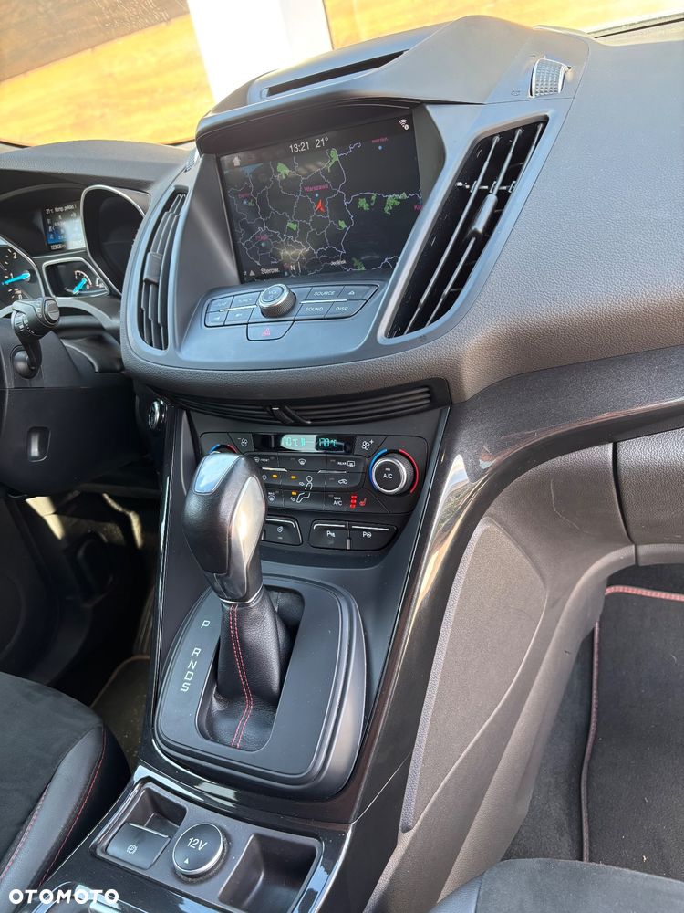 Ford Kuga 2.0 TDCi 4x4 ST-Line - 21