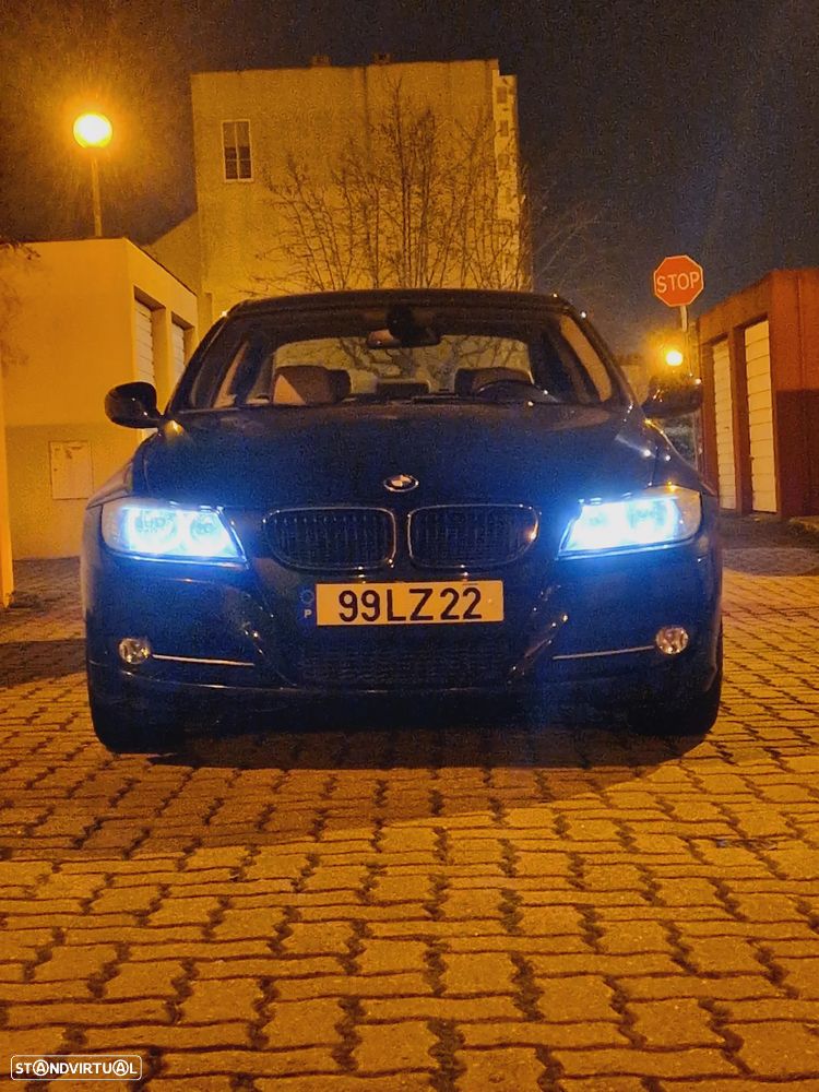 BMW 320 d Auto - 4