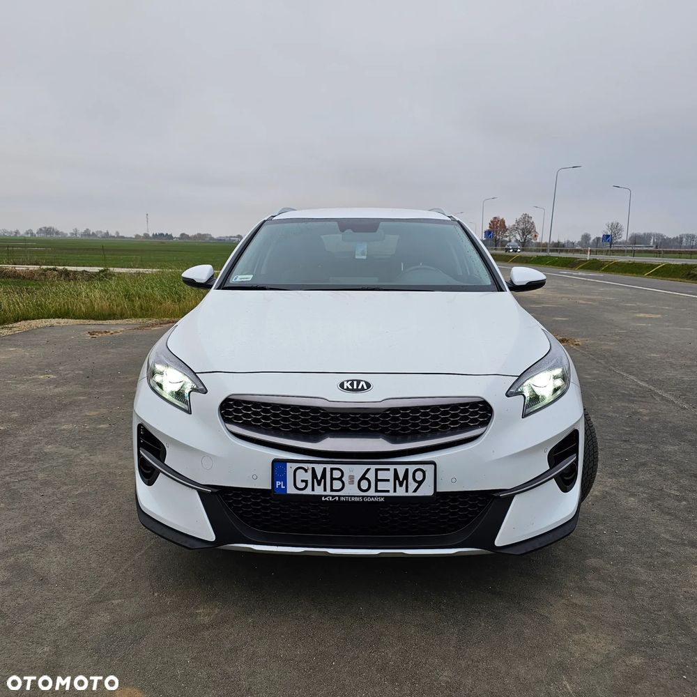 Kia XCeed 1.6 T-GDI L Business Line DCT - 3