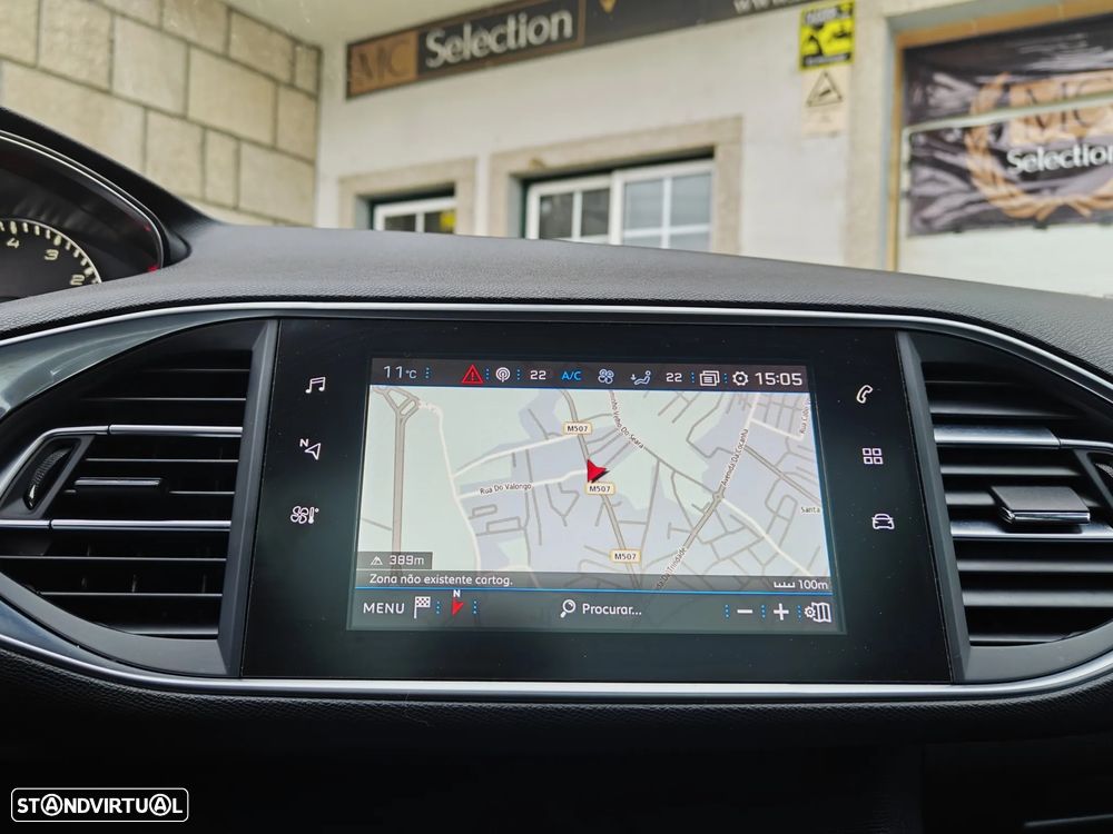 Peugeot 308 1.2 PureTech Allure Pack EAT8 - 28