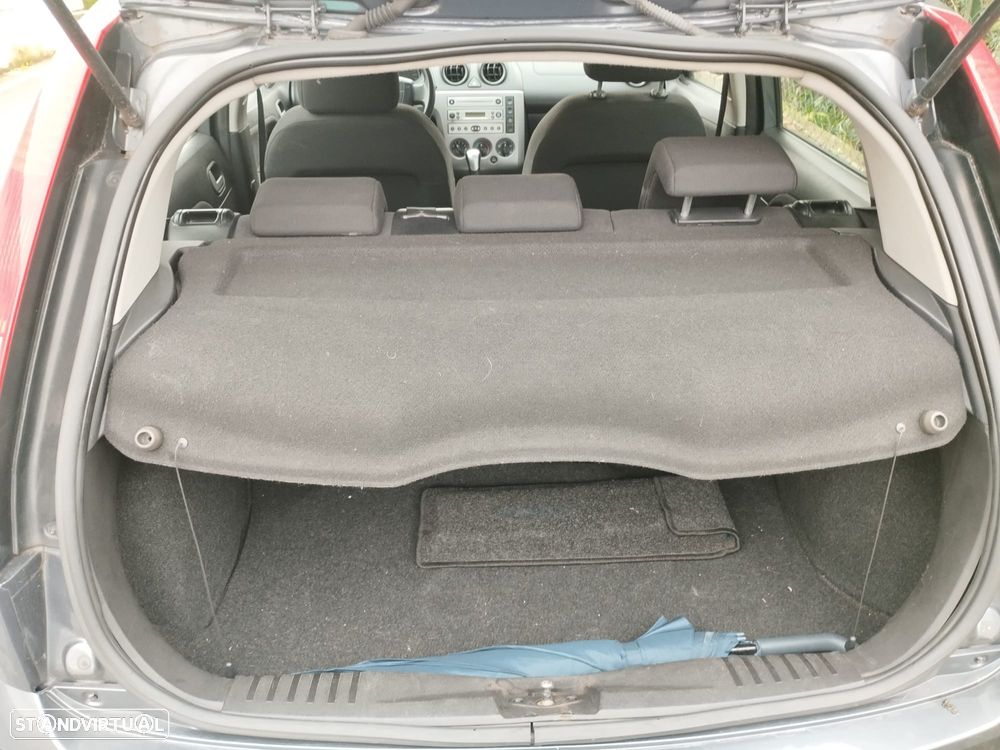 Ford Fiesta 1.25 Ghia - 3