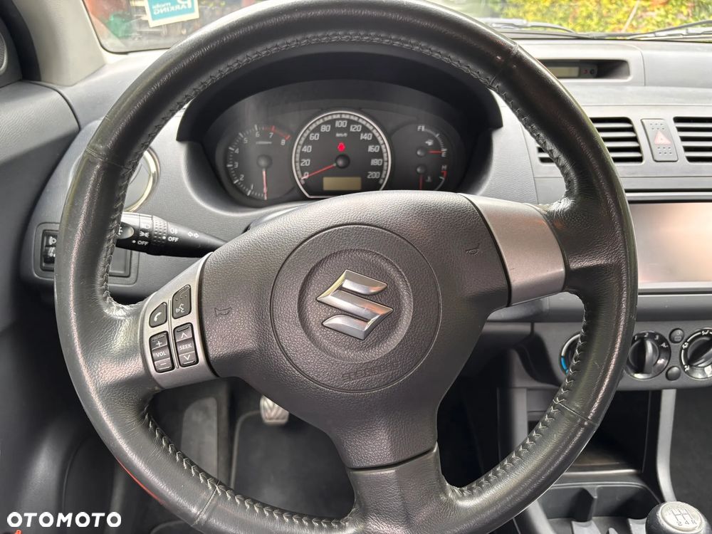 Suzuki Swift 1.3 4x4 Comfort - 21