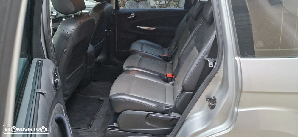 Ford S-Max 1.8 TDCi Titanium 7L - 4