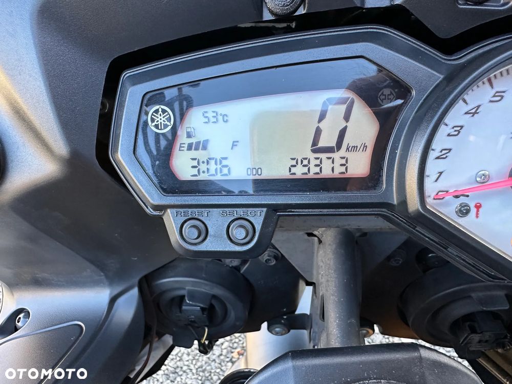 Yamaha FZ8 - 6