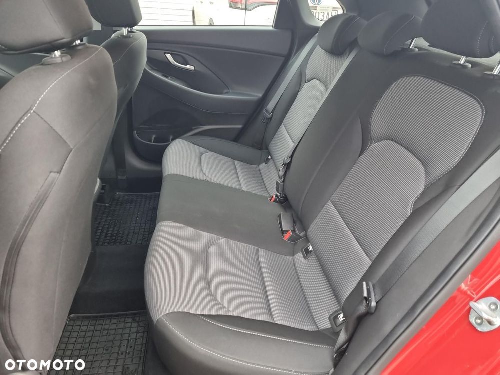 Hyundai i30 1.4 Comfort - 13