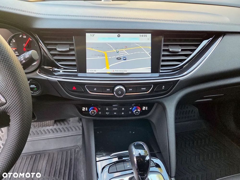 Opel Insignia - 30